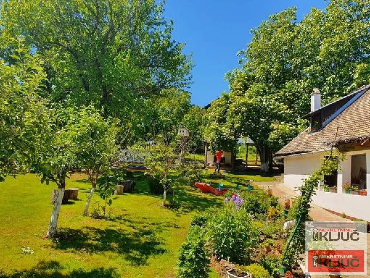 Sale, house, 334m², Čerević, Beočin