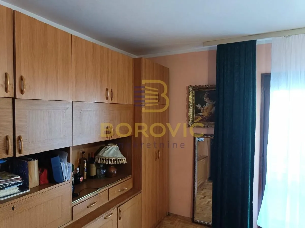 Prodaja, trosoban stan, 74m², Labudovo Brdo, Beograd