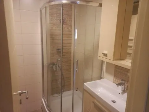 Izdavanje, stan, 117m², City Kvart, Podgorica - image 11