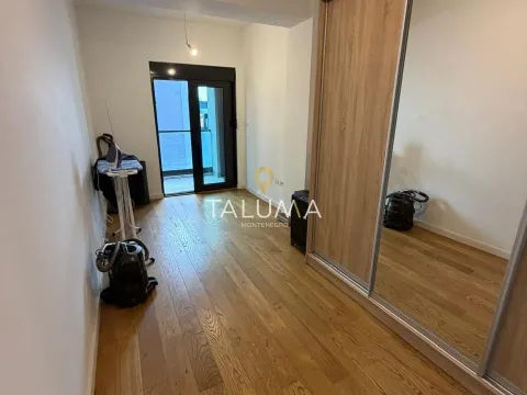 Prodaja, dvosoban stan, 78m², Centar, Podgorica - image 6