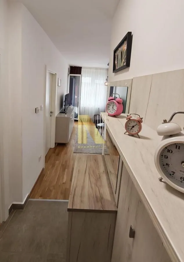 Prodaja, jednosoban stan, 36m², Avijatičarsko naselje, Novi Sad Sve Podlokacije
