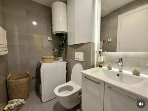 Prodaja, dvosoban stan, 68m², Stari Aerodrom, Podgorica - image 12