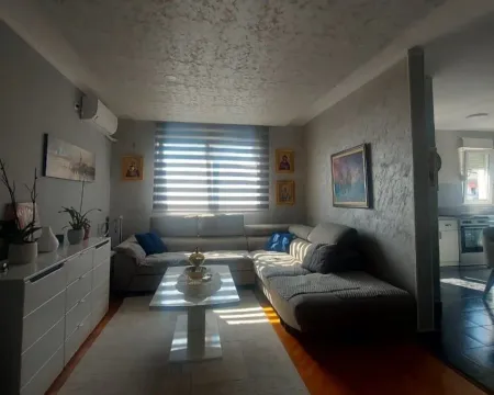 Prodaja, jednosoban stan, 60m², Integralovo, Nikšić - image 1
