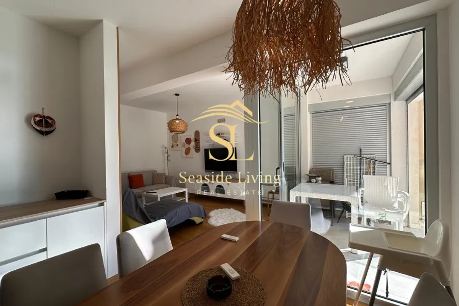 Prodaja, dvosoban stan, 86m², Dobrota, Kotor