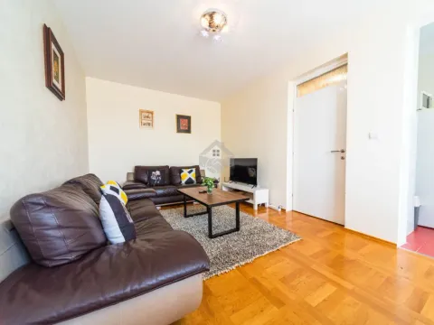 Rent, two bedroom apartment, 60m², Stara Varoš, Podgorica - image 3