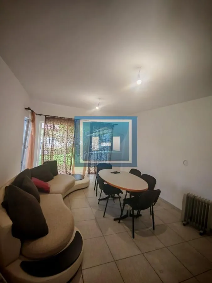 Izdavanje, kuća, 60m², 4. juli, Paraćin