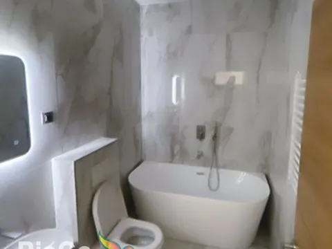 Izdavanje, trosoban stan, 120m², Kruševac, Podgorica - image 6