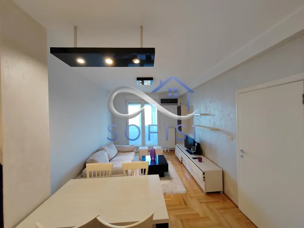 Izdavanje, jednosoban stan, 45m², Bulevar Evrope, Novi Sad Sve Podlokacije