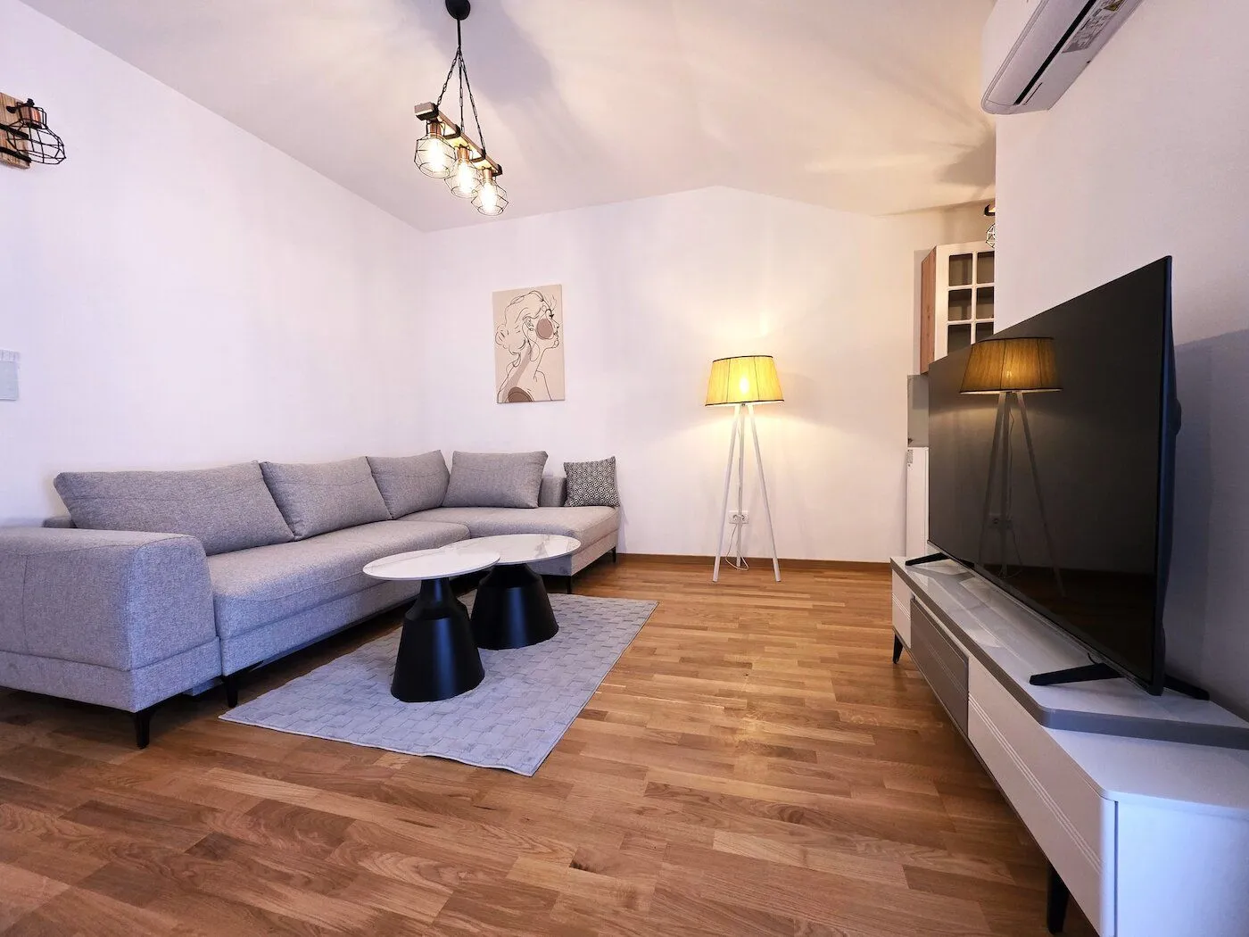 Rent, studio apartment, 28m², Zagorič, Podgorica