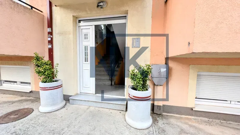 Prodaja, trosoban stan, 110m², Zagorič, Podgorica