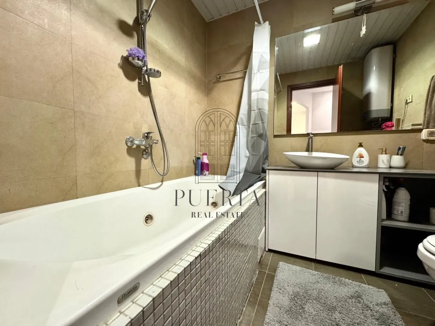 Rent, one bedroom apartment, 54m², City Kvart, Podgorica