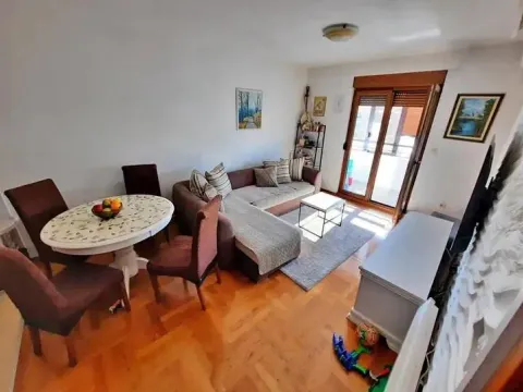 Sale, one bedroom apartment, 45m², Stari Aerodrom, Podgorica - image 1