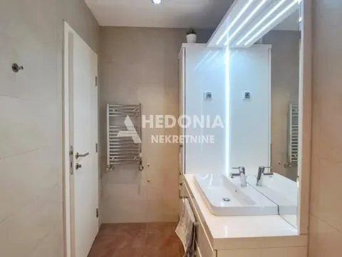 Sale, three bedroom apartment, 83m², Novi Beograd Blok 65, Novi Beograd Sve Podlokacije - image 12