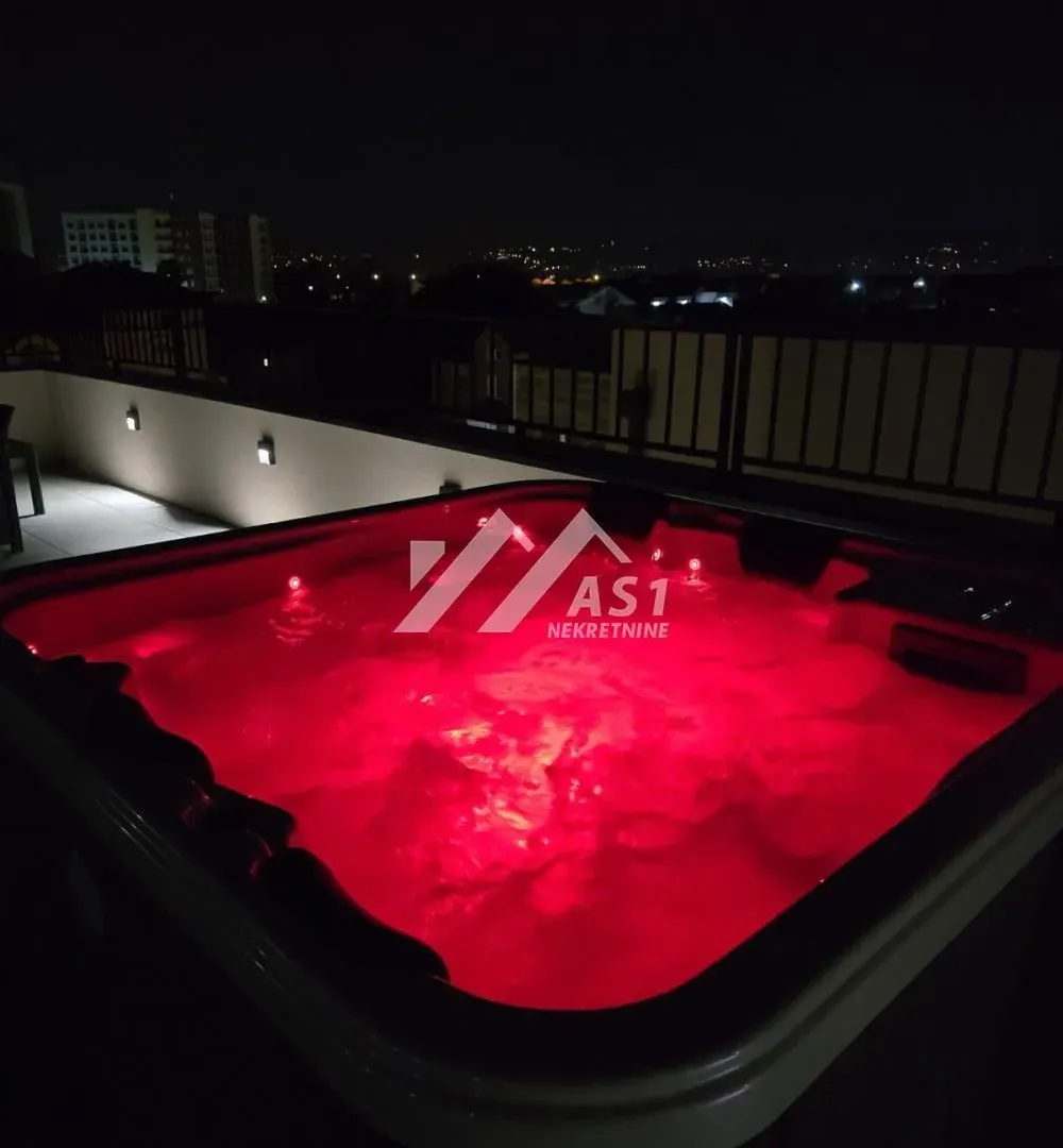 Izdavanje, četvorosoban stan, 88m², Novi Sad Sve Podlokacije, Novi Sad