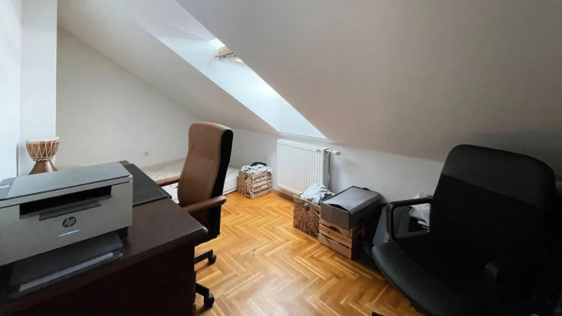 Prodaja, četvorosoban stan, 66m², Petrovaradin, Novi Sad