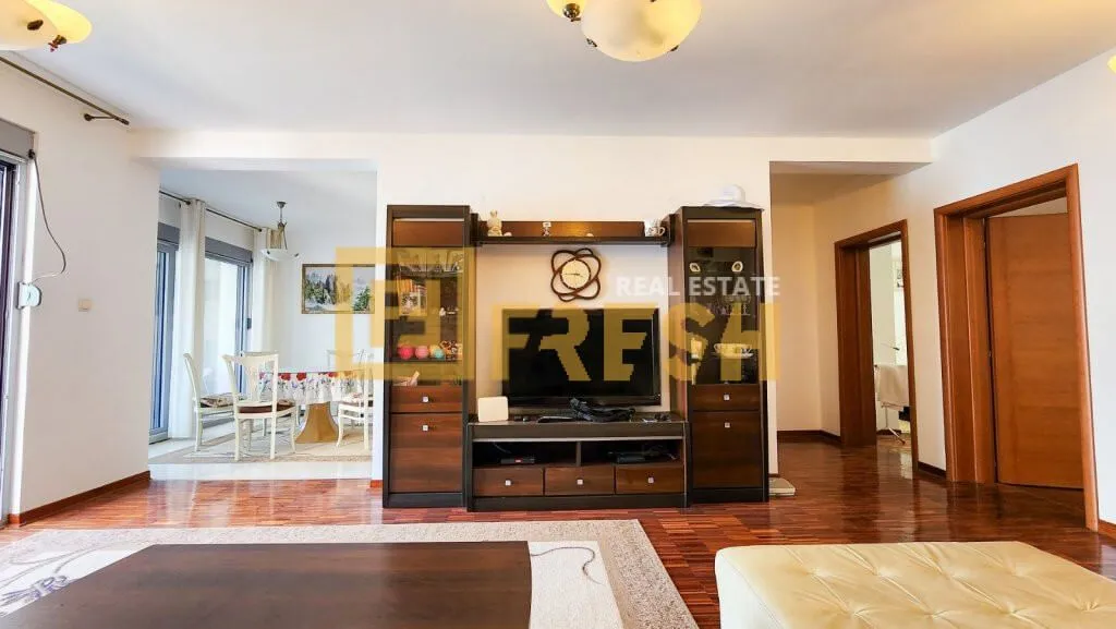 Prodaja, dvosoban stan, 102m², Kotor, Crna Gora