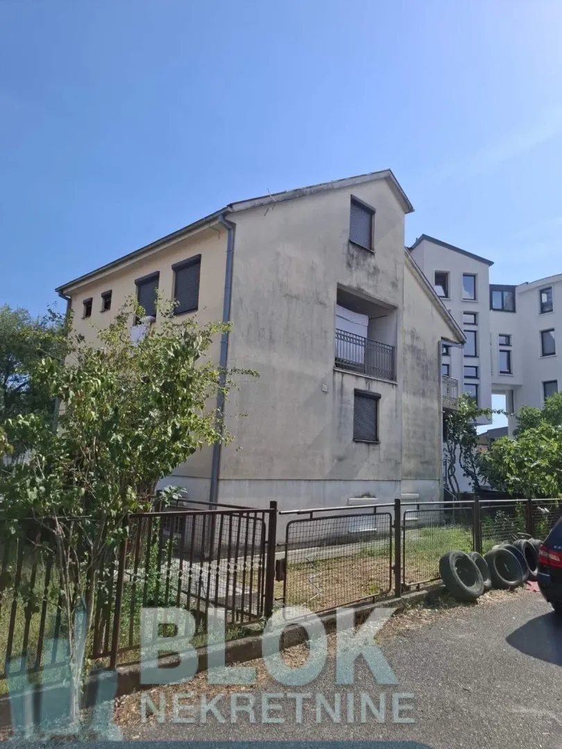 Rent, house, 250m², Masline, Podgorica