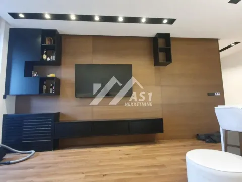 Izdavanje, trosoban stan, 78m², Sajam, Novi Sad Sve Podlokacije - image 2