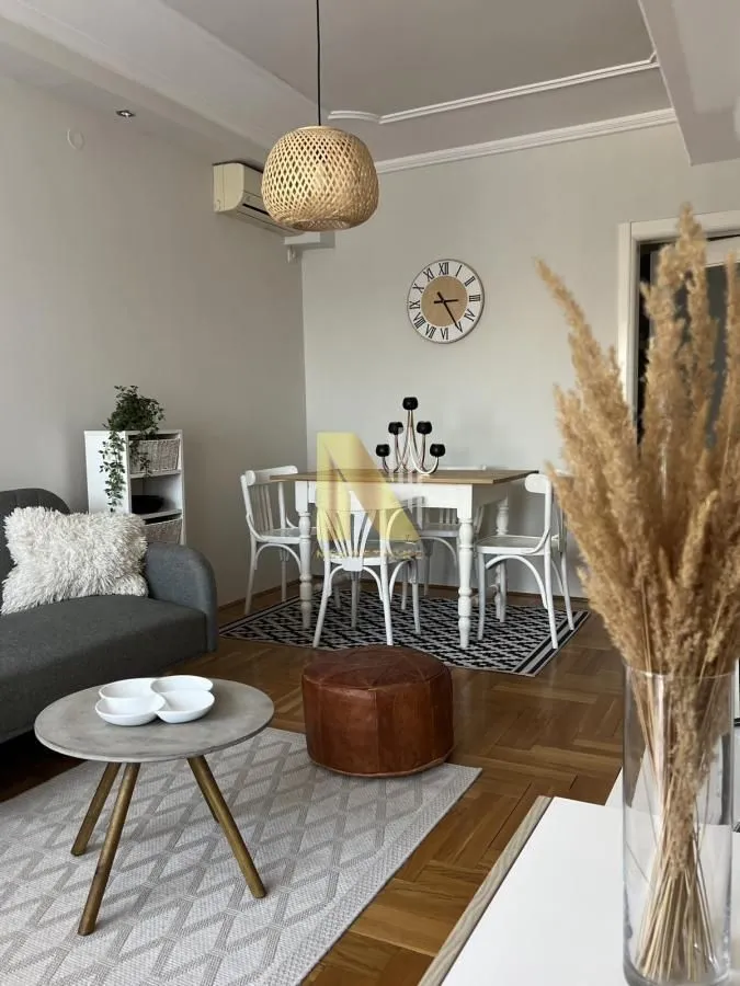 Izdavanje, dvosoban stan, 58m², Bulevar Oslobodjenja, Novi Sad Sve Podlokacije