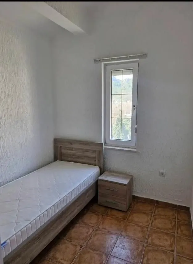 Sale, three bedroom apartment, 76m², Sutomore, Bar