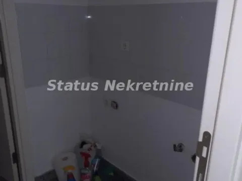 Izdavanje, poslovni prostor, 90m², Sajmište, Novi Sad - image 13