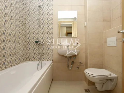 Izdavanje, dvosoban stan, 57m², Stari Aerodrom, Podgorica - image 8