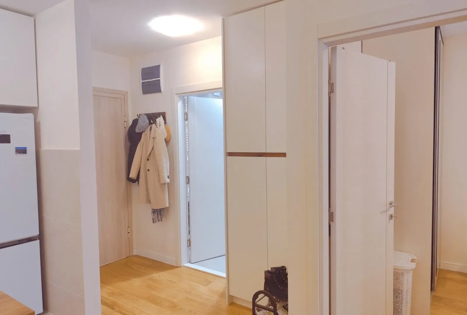 Izdavanje, jednosoban stan, 40m², Central Point, Podgorica