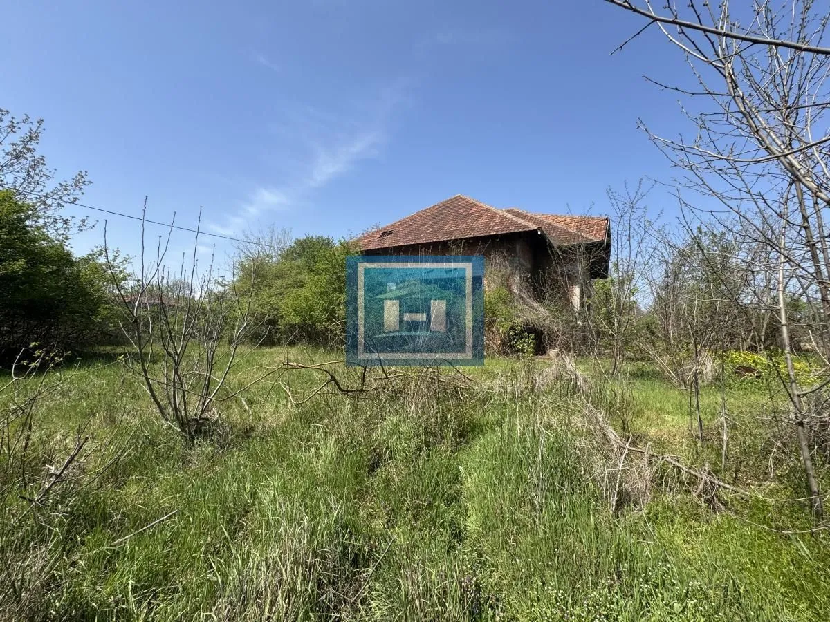 Prodaja, kuća, 685m², Moravski park, Ćuprija