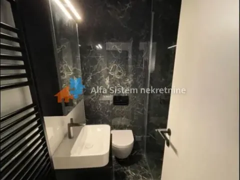 Izdavanje, trosoban stan, 80m², Stari Grad, Beograd - image 9