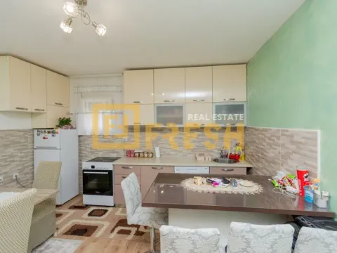Izdavanje, kuća, 110m², Kokoti, Podgorica - image 10