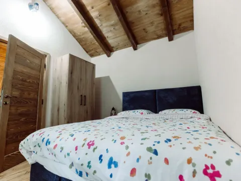 Prodaja, kuća, 65m², Centar, Cetinje - image 8