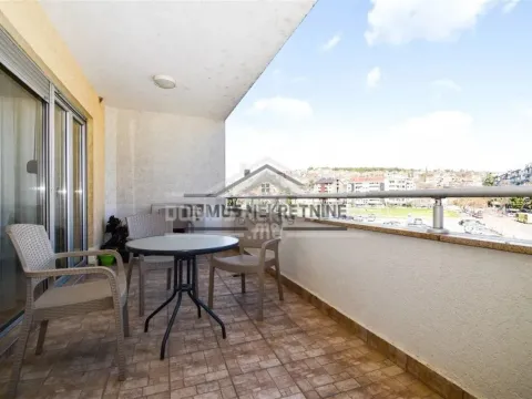 Rent, three bedroom apartment, 150m², Preko Morače, Podgorica - image 9