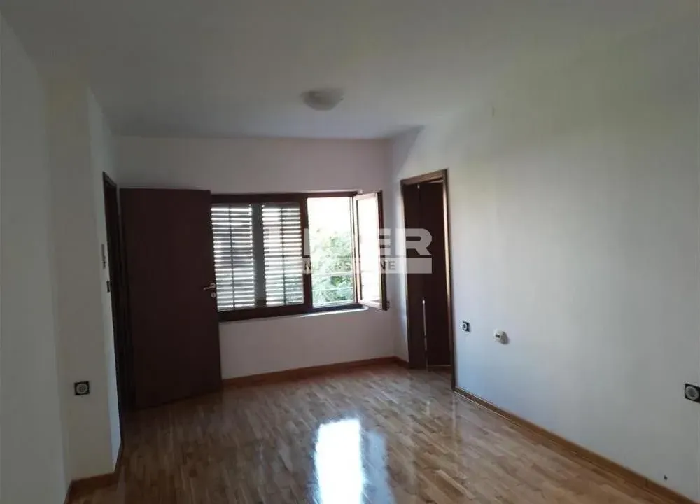 Prodaja, trosoban stan, 58m², Zvezdara Sve Podlokacije, Beograd