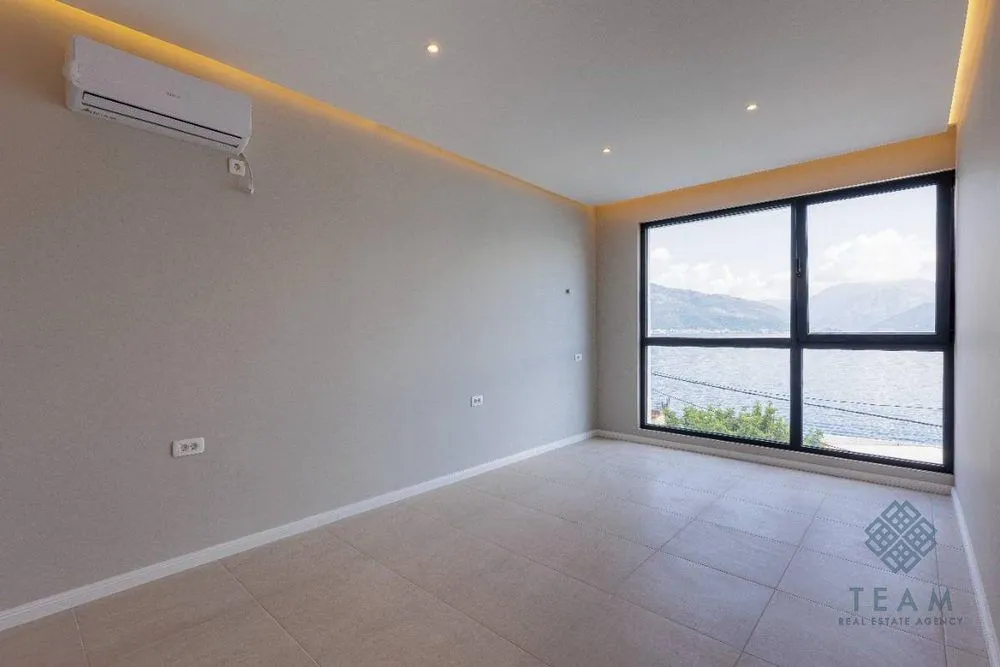 Prodaja, kuća, 200m², Krašići, Tivat