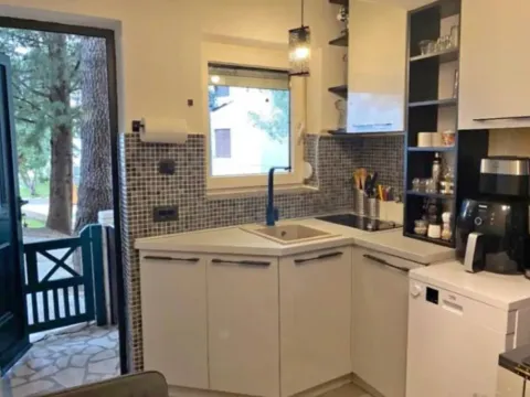 Sale, one bedroom apartment, 23m², Bečići, Budva - image 1