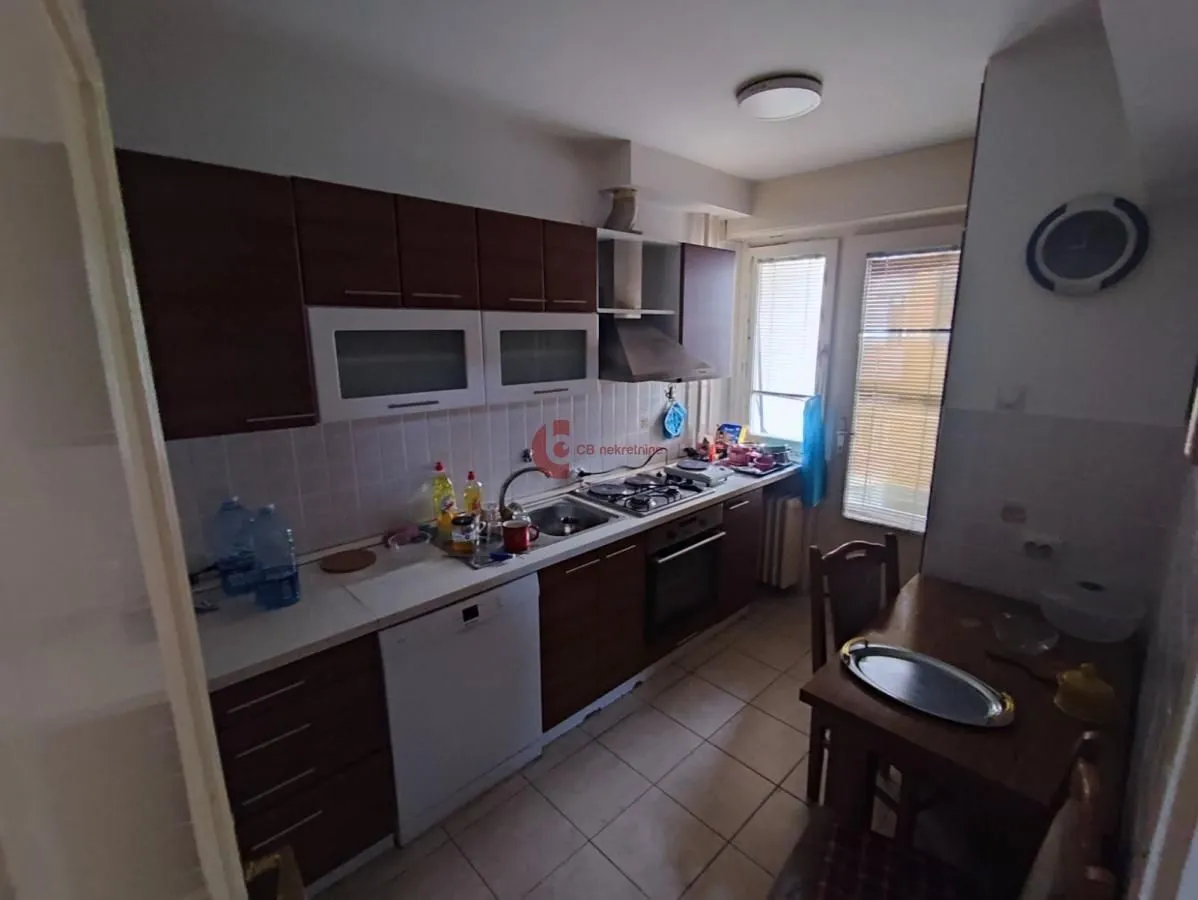 Prodaja, trosoban stan, 98m², Centar, Subotica