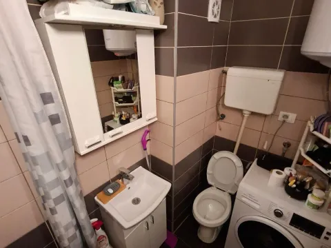 Izdavanje, jednosoban stan, 36m², Pejton, Podgorica - image 8