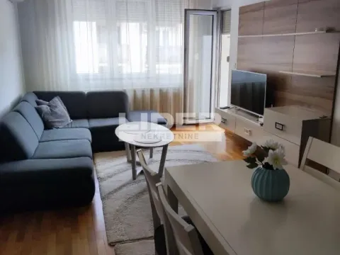 Izdavanje, trosoban stan, 67m², Slavujev Venac, Zvezdara Sve Podlokacije - image 1