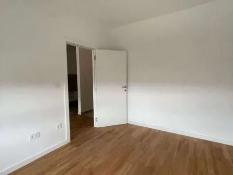 Izdavanje, jednosoban stan, 39m², Novo naselje, Novi Sad - image 4