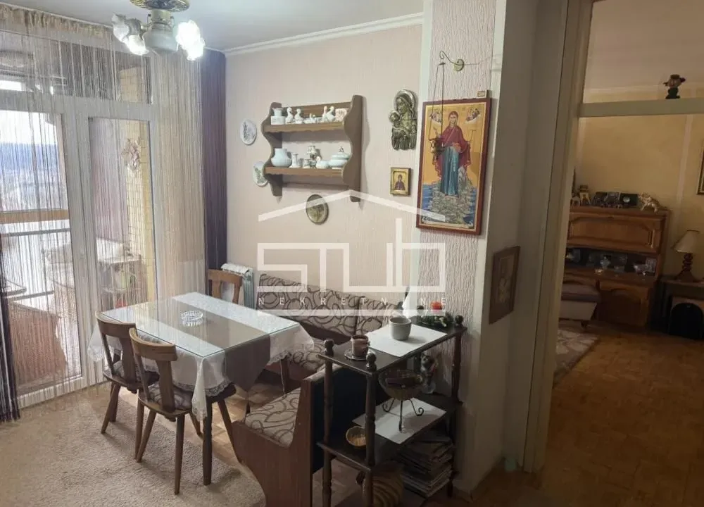 Prodaja, stan, 88m², Resnik, Beograd