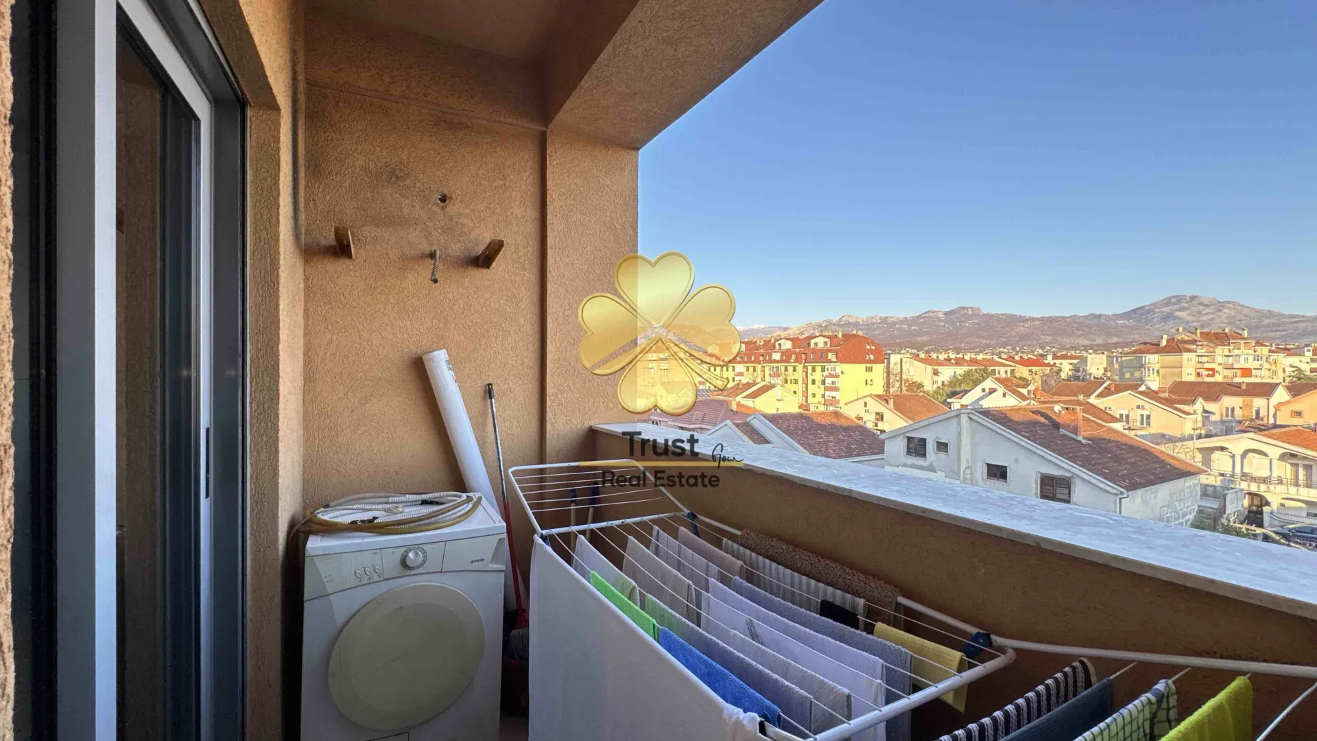 Rent, one bedroom apartment, 50m², Stari Aerodrom, Podgorica