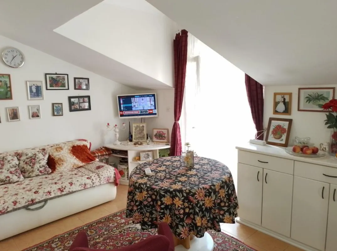 Sale, one bedroom apartment, 40m², Podkošljun, Budva