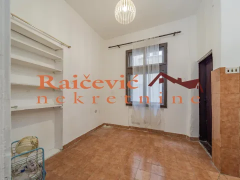 Sale, two bedroom apartment, 54m², Centar, Stara Pazova - image 8