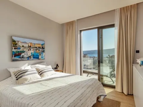 Sale, two bedroom apartment, 179m², Porto Montenegro, Tivat - image 7
