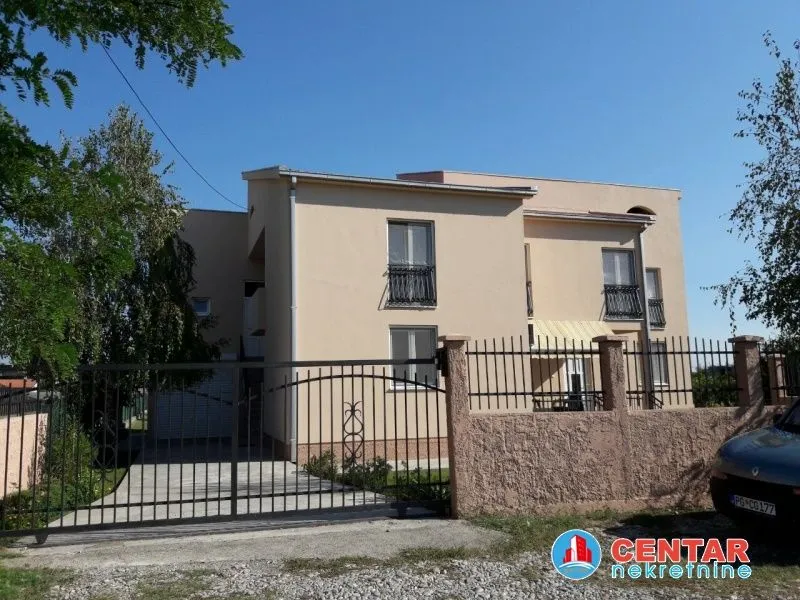 Sale, house, 246m², Donji Kokoti, Podgorica