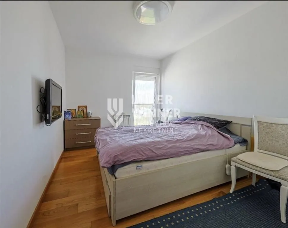 Sale, four bedroom apartment, 91m², Zemun Sve Podlokacije, Beograd