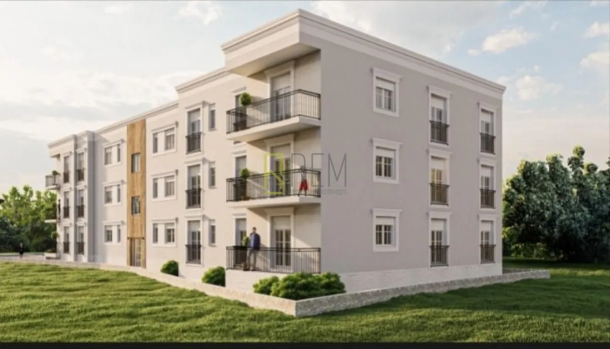 Prodaja, dvosoban stan, 63m², Cetinje, Crna Gora