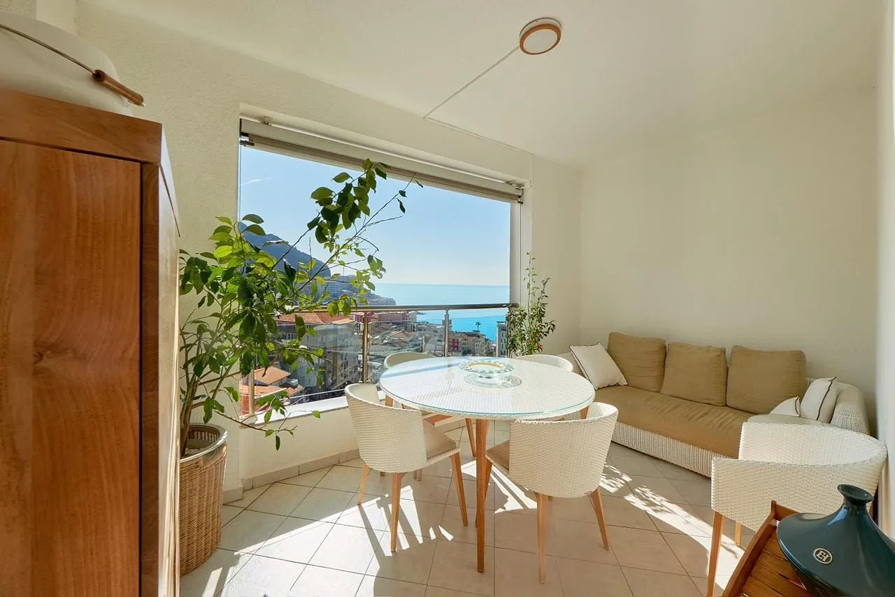 Prodaja, četvorosoban stan, 150m², Bečići, Budva