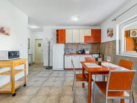 Prodaja, jednosoban stan, 43m², Prčanj, Kotor - image 8