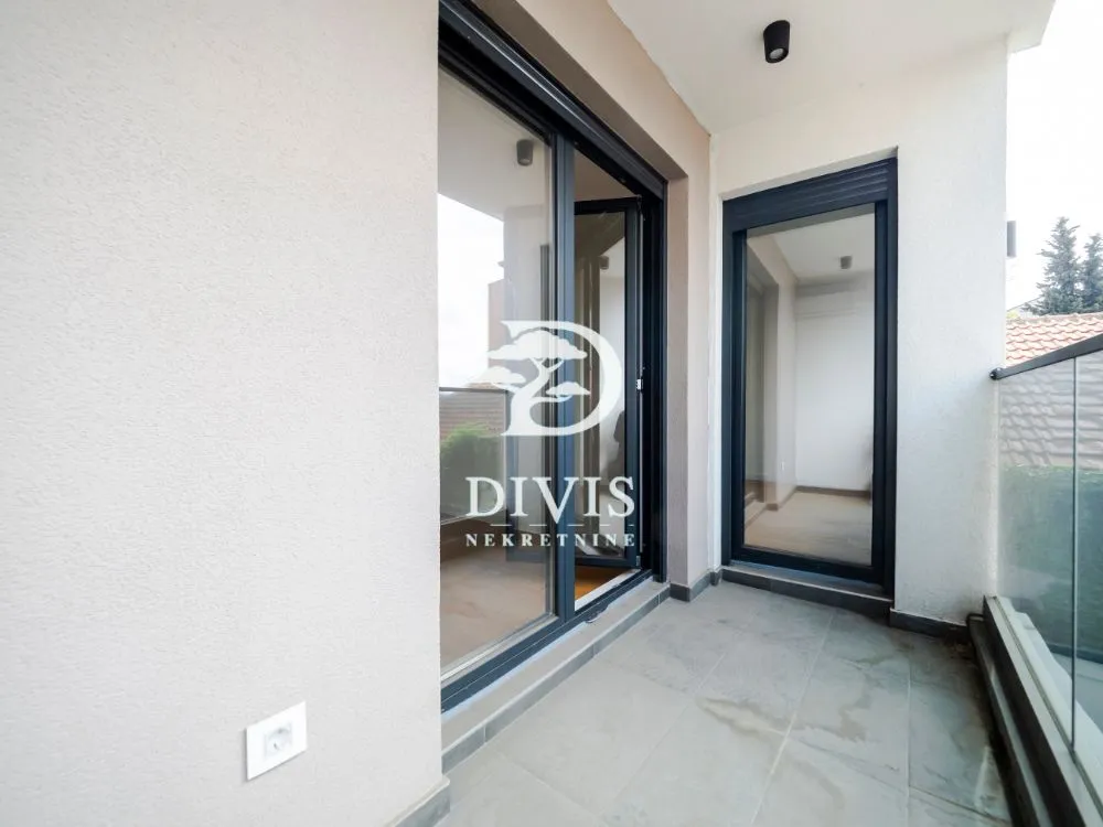 Sale, three bedroom apartment, 62m², Lekino Brdo, Voždovac Sve Podlokacije